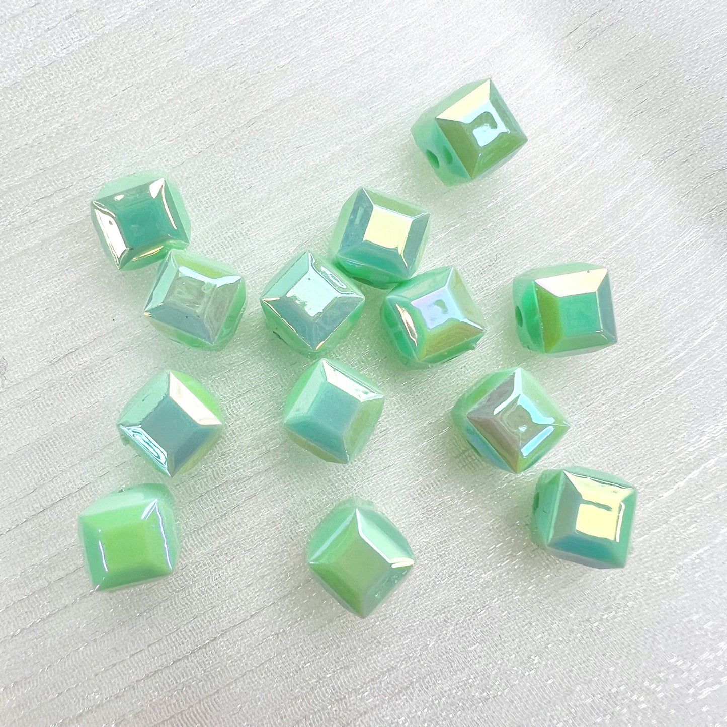 60pcs Transparent Acrylic Cube Beads
