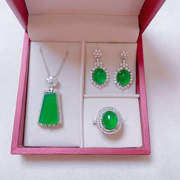 Stunning Jade Diamond Jewelry Set with Necklace, Earrings, Ring and Luxury Gift Box
