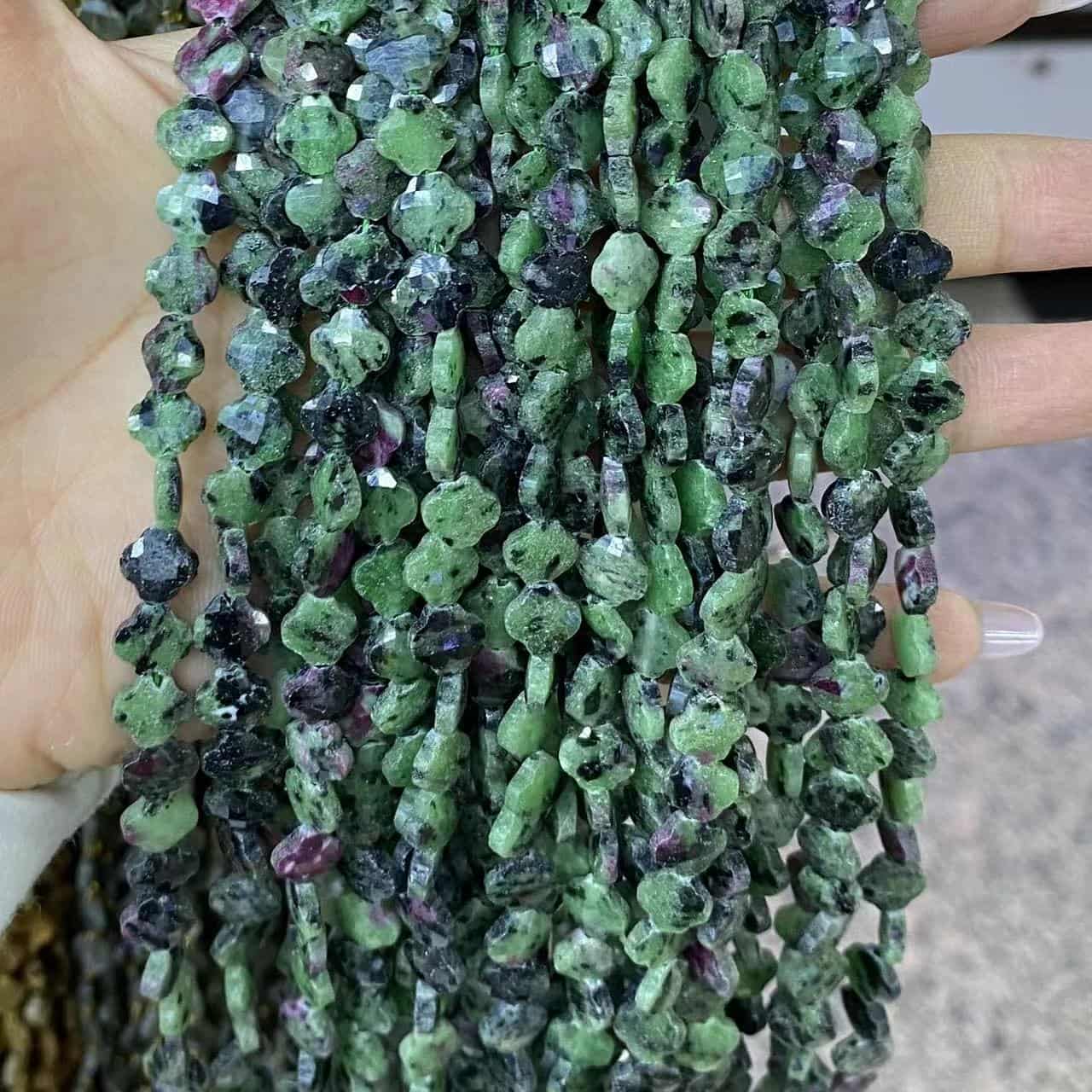 Leaf Clover Beads 8mm Quartz/Jasper/Agate/Crystal