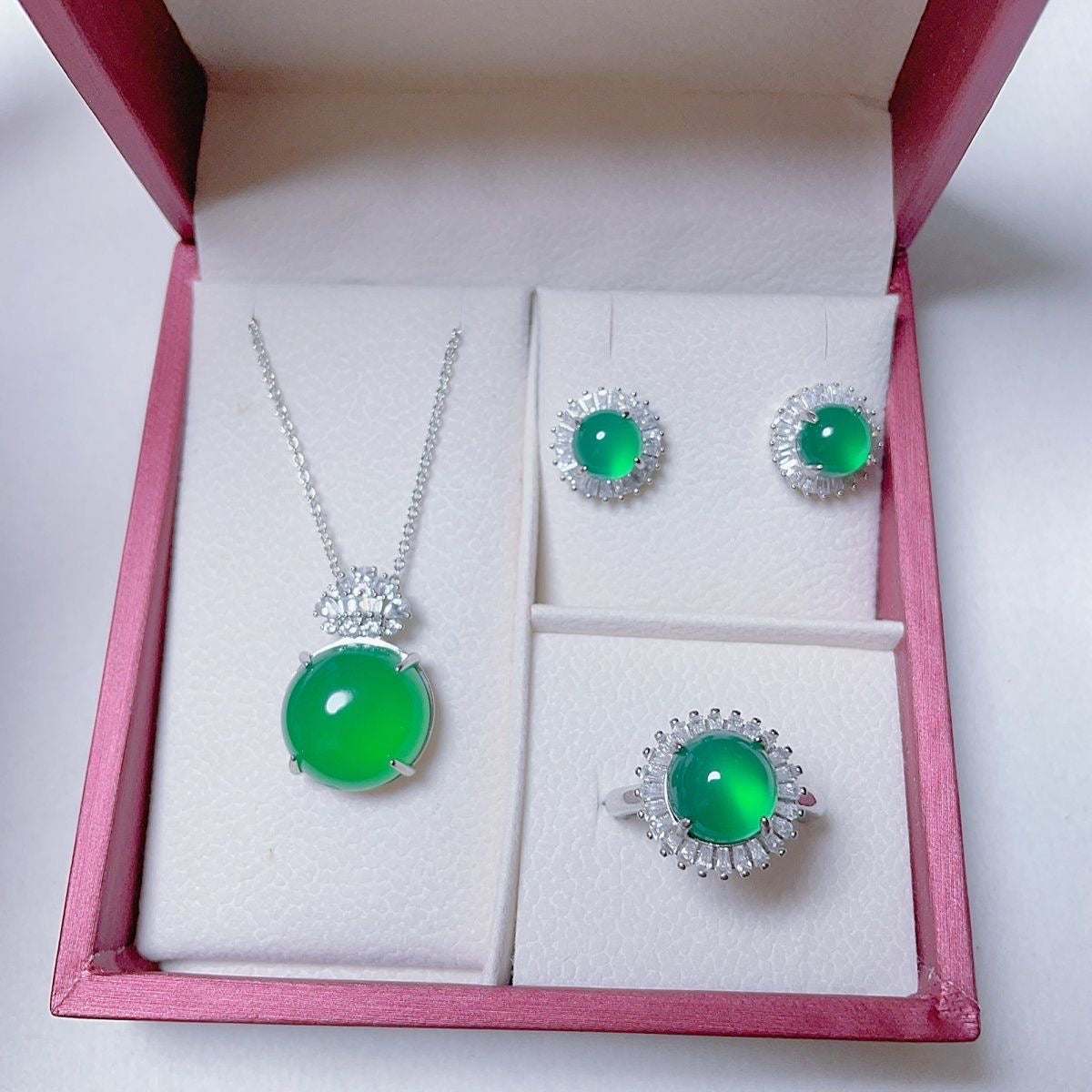 Stunning Jade Diamond Jewelry Set with Necklace, Earrings, Ring and Luxury Gift Box