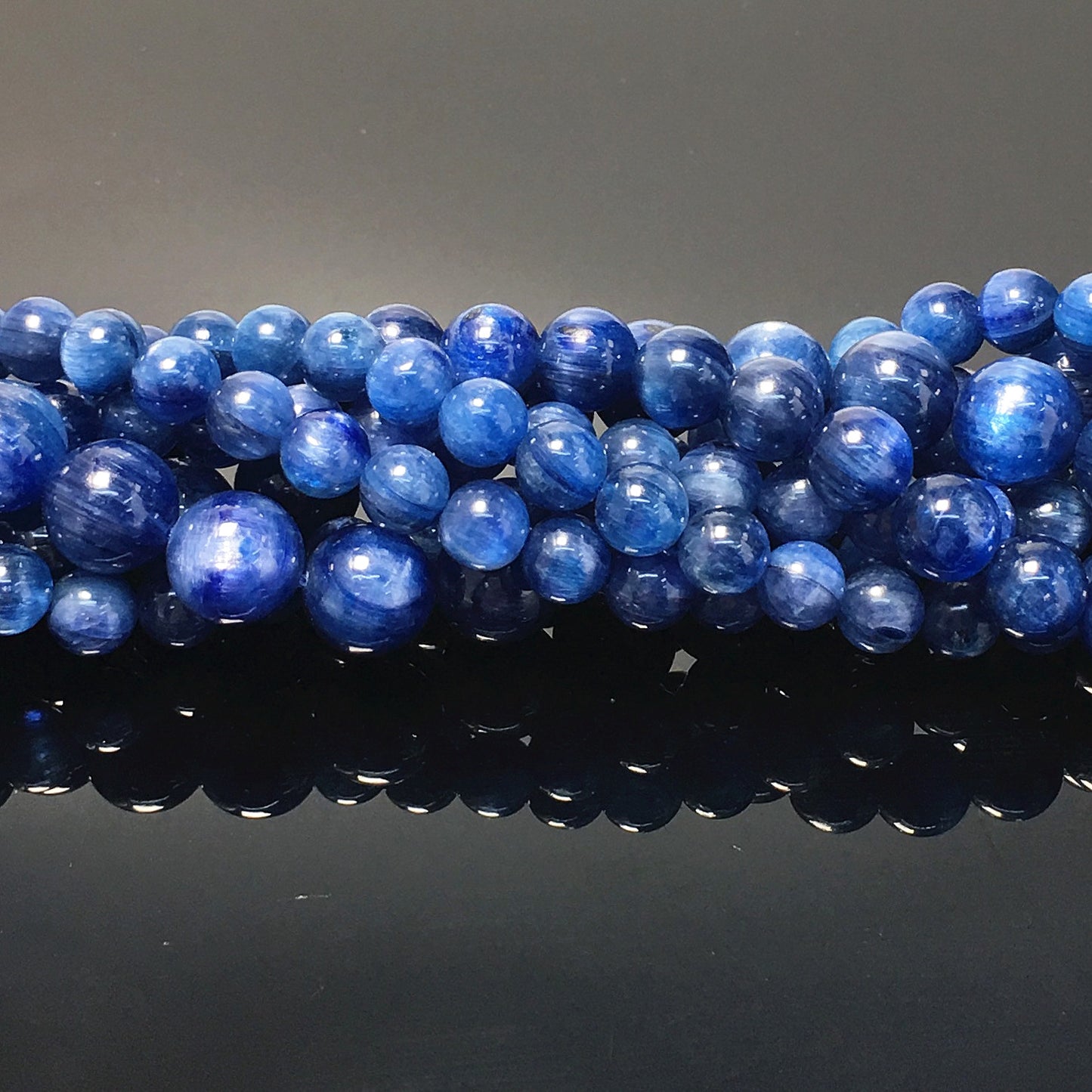 Higher Quality Kyanite Round Beads