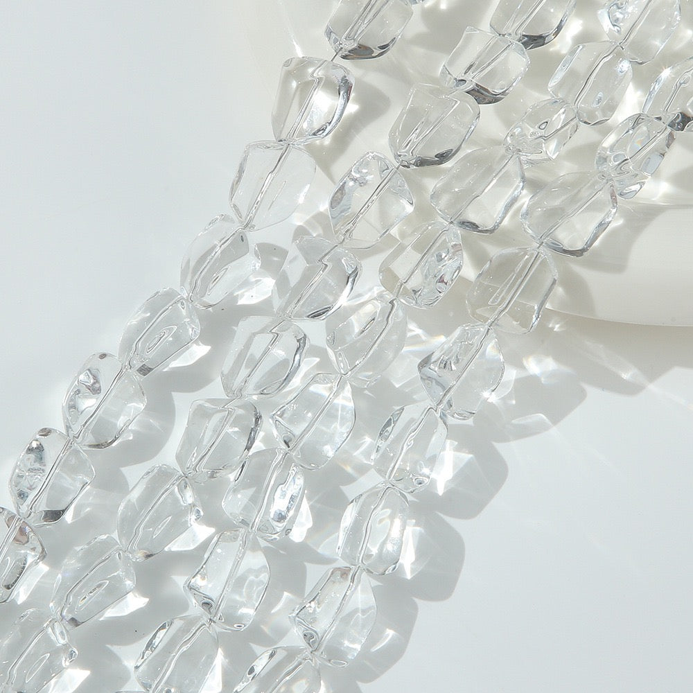 50pcs Clear Translucent Glass Irregular Beads