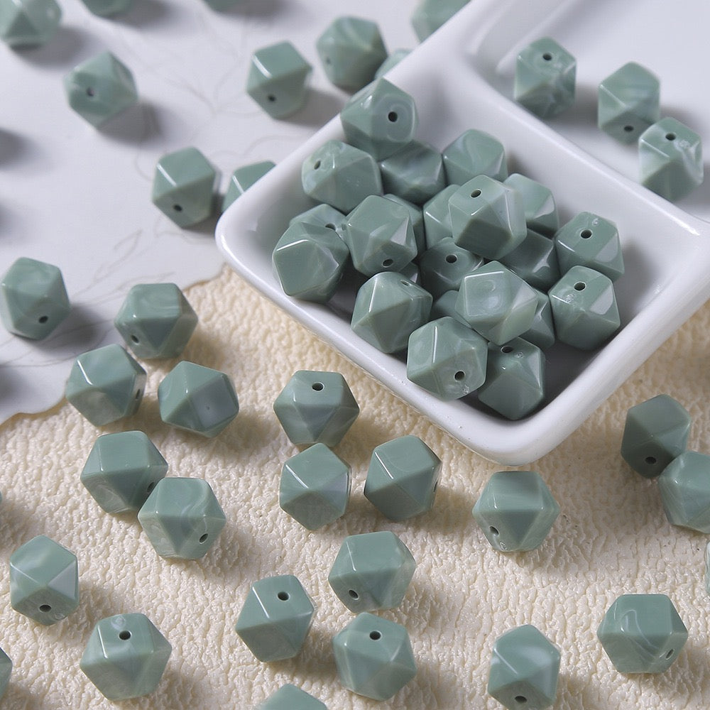 50pcs Vintage Marbled Diamond‑Cut Acrylic Resin Beads
