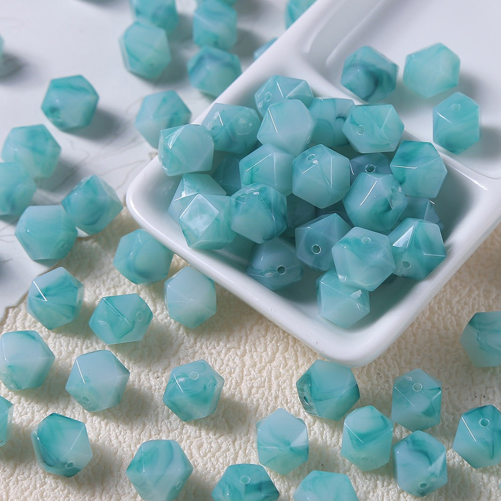 50pcs Vintage Marbled Diamond‑Cut Acrylic Resin Beads