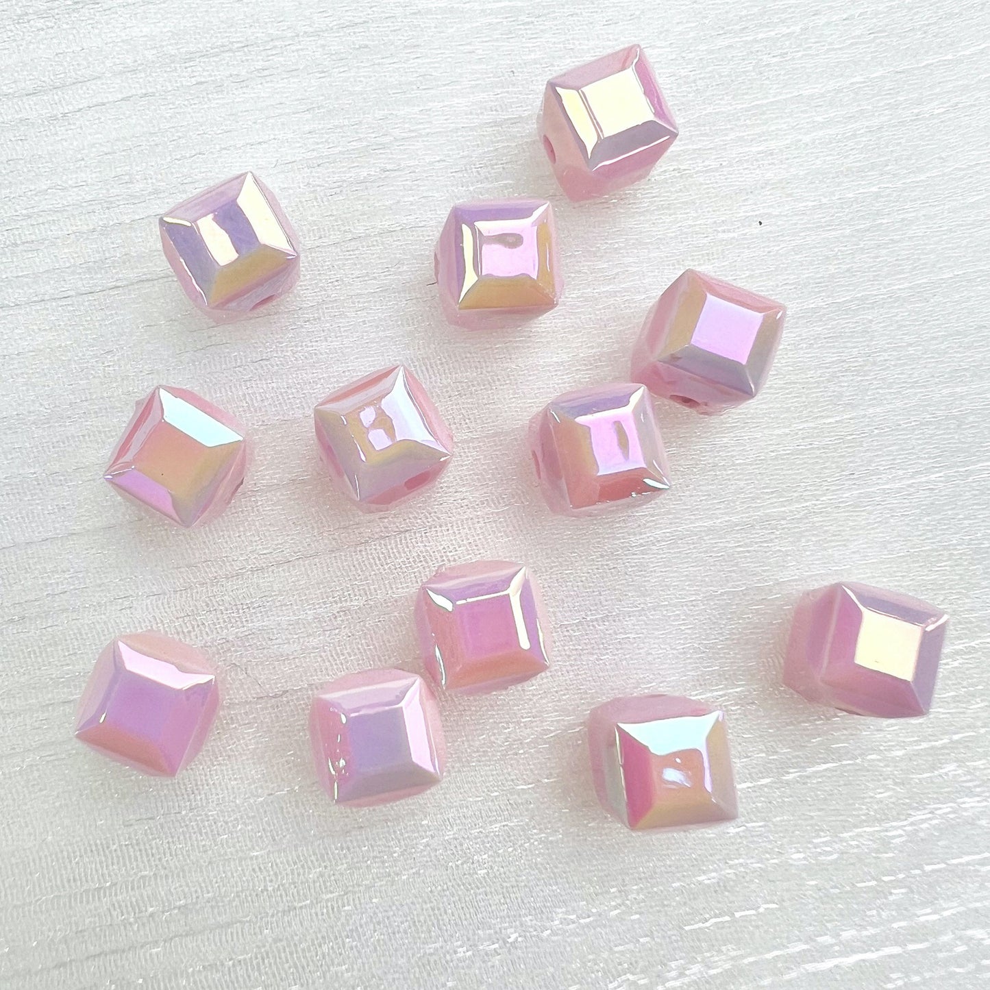 60pcs Transparent Acrylic Cube Beads