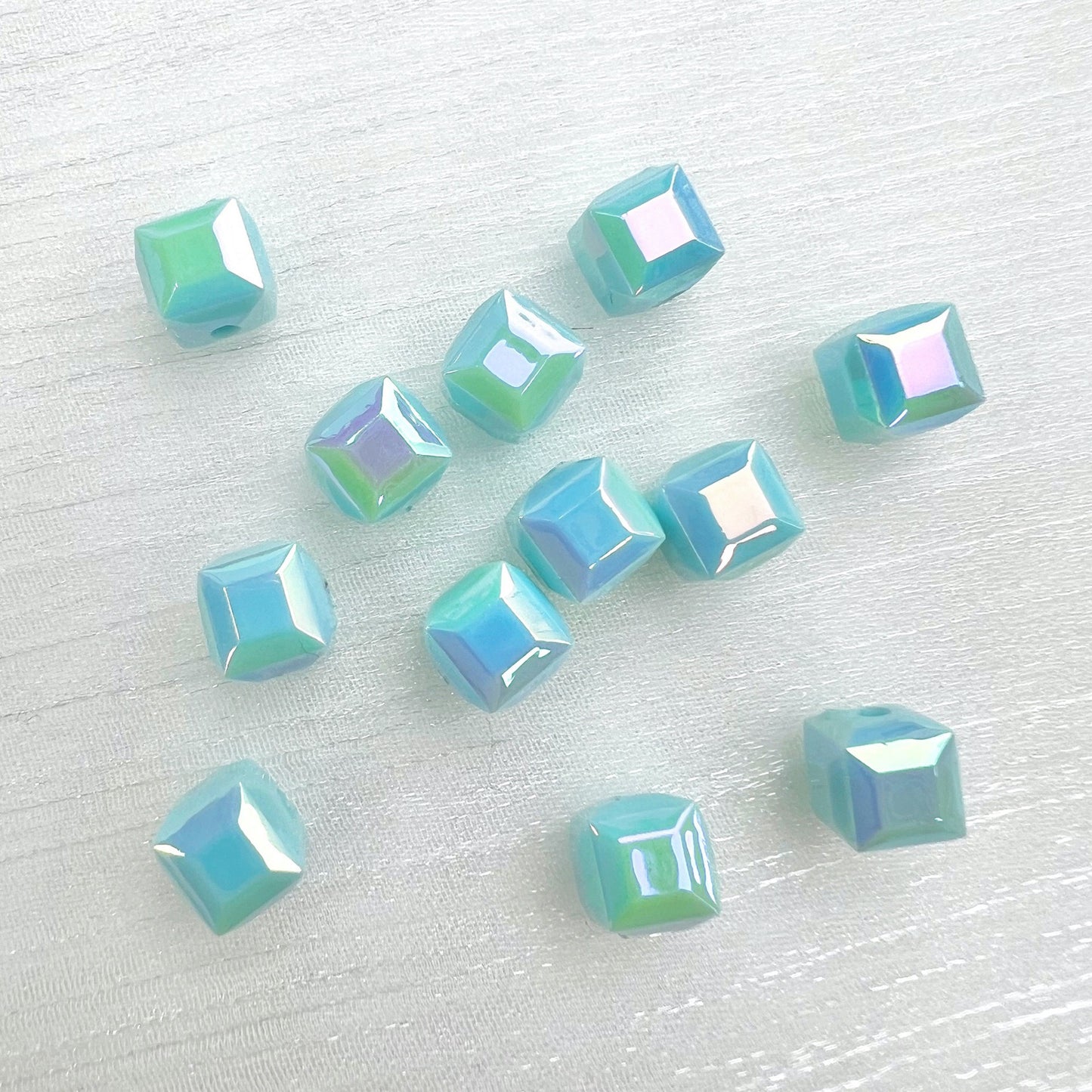 60pcs Transparent Acrylic Cube Beads