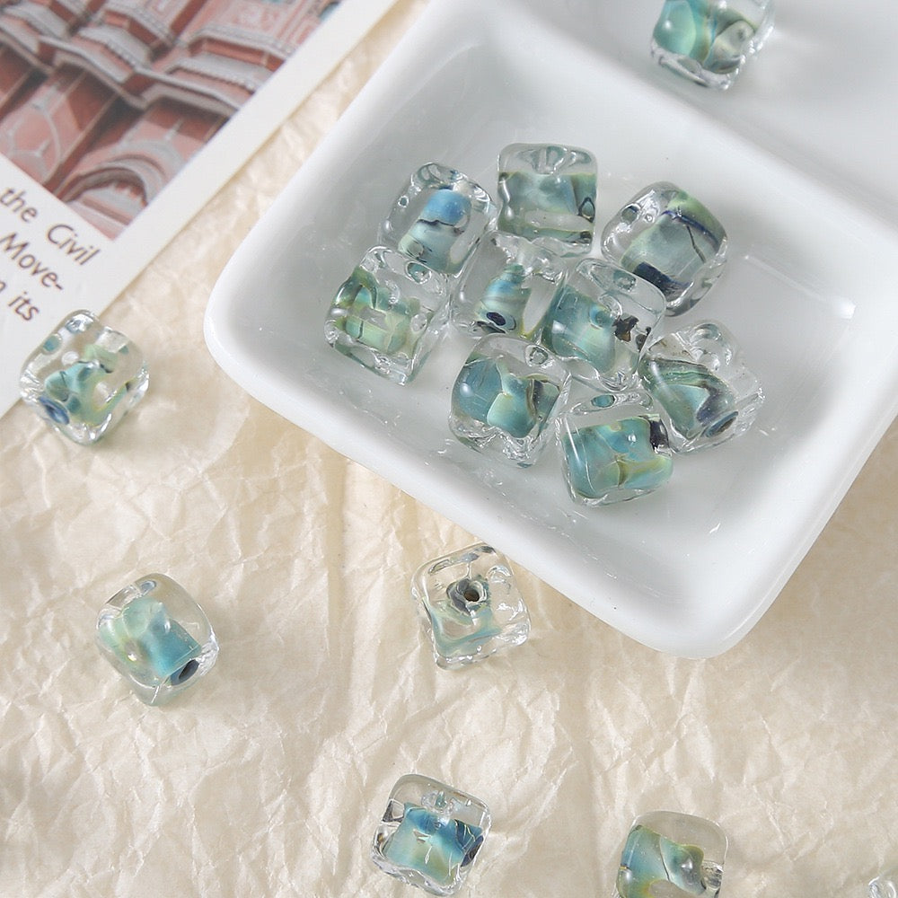 10pcs Colorful Swirl Square Sugar Beads