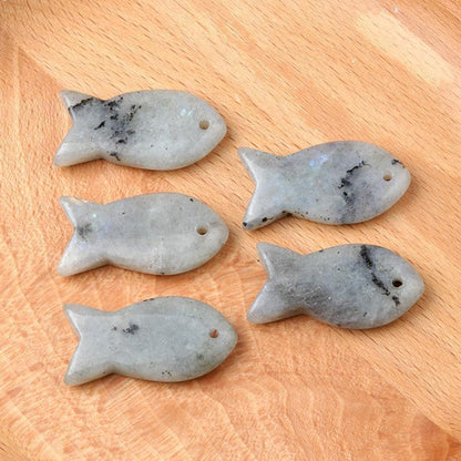 Healing Crystal Semi-Precious Stone Fish Shape Pendant Necklace 1PCS